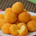 WHITE CHEESE BALLS