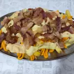 BATATA C/ CHEDDAR, BACON E MUSSARELA