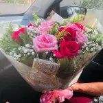 Buquê de 10 rosas R (linha G )