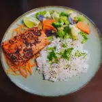 TEPPAN DE SALMÃO