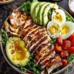 ENSALADA CON PECHUGA Y AGUACATE