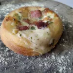 Alho-poró e bacon