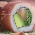Roll envuelto en Jamon Serrano