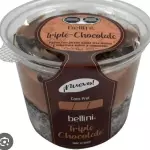 Pastel triple chocolate tres leches.