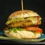 DUQUESA (VEGETARIANA), PAPAS, BEBIDA