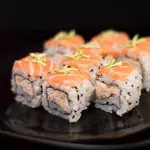 Uramaki Yaki Shake shake (8 un)