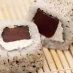 URAMAKI GOIABADA 8 PEÇAS