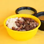Frijoles especiales C/bistec