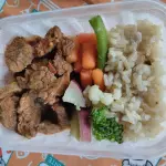 Carne em cubos/arroz integral/legume