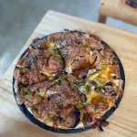 De la casa/house pizza