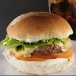 Love Burguer Salada