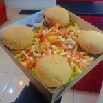 QUARTETO COM BATATA FRITA
