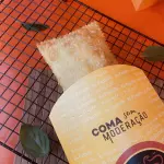 KI-CARNE COM BRÓCOLIS E QUEIJO