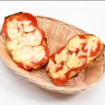 Pan con Ajo, Queso y Pepperoni