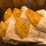 Porção 5 pastéis