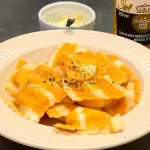 Ravióli de Brie com Damasco na Mante