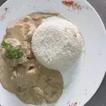 Salmón en salsa de champiñon