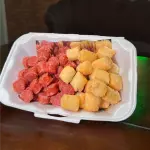 Porção de Linguiça e Aipim