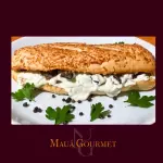 Pão de Mignon ao molho de gorgonzola