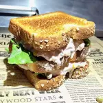 SANDWICH DE ATUN