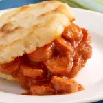 Arepa de salchicha picosa