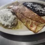 Omelette con champiñones y queso
