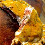 Calzone-Calabresa  com Cream cheese.