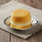 Cuscuz com ovo e queijo