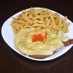 Suprema Napolita con Papas Fritas