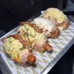BANDEJA DE PERROS CALIENTES