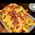 147 - Batata C/Cheddar e Bacon Media