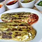 2 Huaraches con Nopales