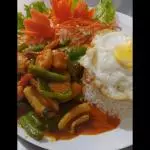 Pad Prik Gaeng + Arroz