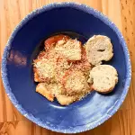 Ravioli en pomodoro