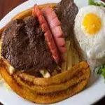 HAMBURGUESA AL PLATO A LO POBRE