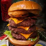 LARY'S BURGUER