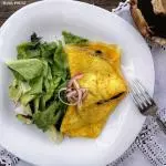 Omelette de champiñones y queso