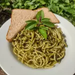 ESPAGUETI PESTO VEGANO