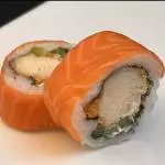 84 sake mar y tierra roll
