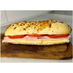 25. LOMO, TOMATE Y QUESO