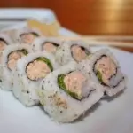 Uramaki Salad