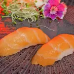 Niguiri Salmão (2 Peças)