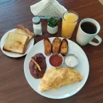 Omelet jamon y queso