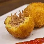 Bolinho de Costela