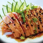TATAKI DE SALMÃO – 10 PEÇAS