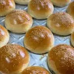 Pao de Hamburguer com gergelim