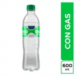 Agua con gas embotellada
