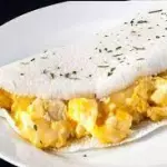 Tapioca de Ovos com Queijo