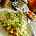 Tacos dorados de pollo
