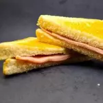 Tosta Queijo ou Fiambre